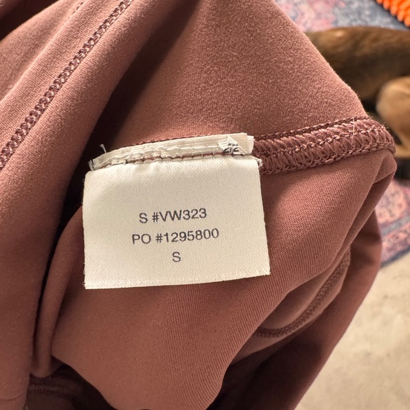 Vuori Daily Leggings CLOVE Size Small - Picture 7 of 8